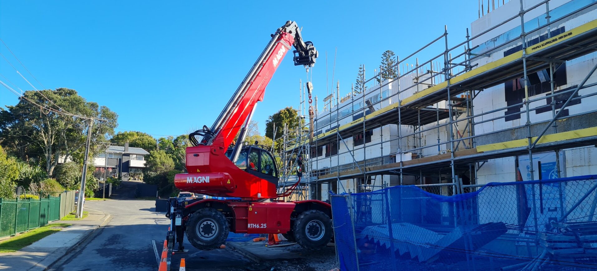 Self Levelling Telehandler