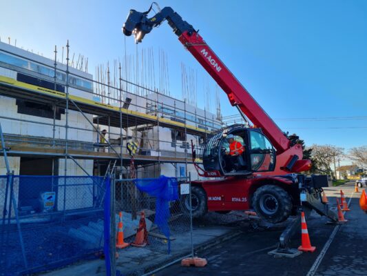 Rotating Telehandler and Winch